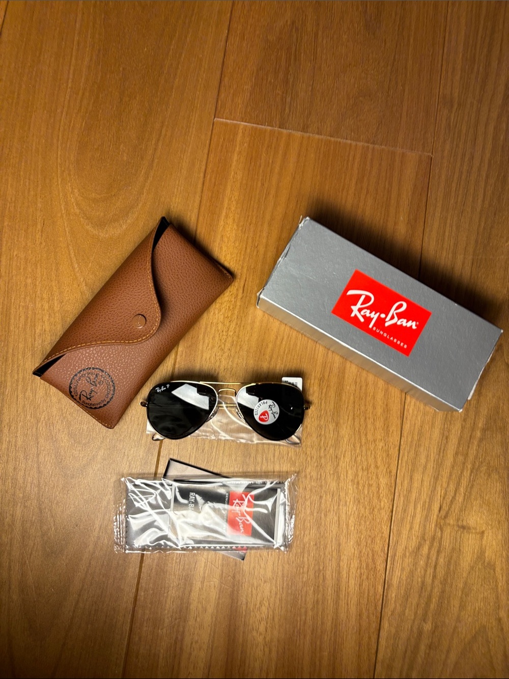 Ray-Ban Aviator Sunglasses - Black Lenses, Gold Frame, Polarized